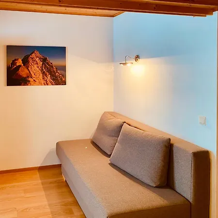 Anna's アパート フラッハウ